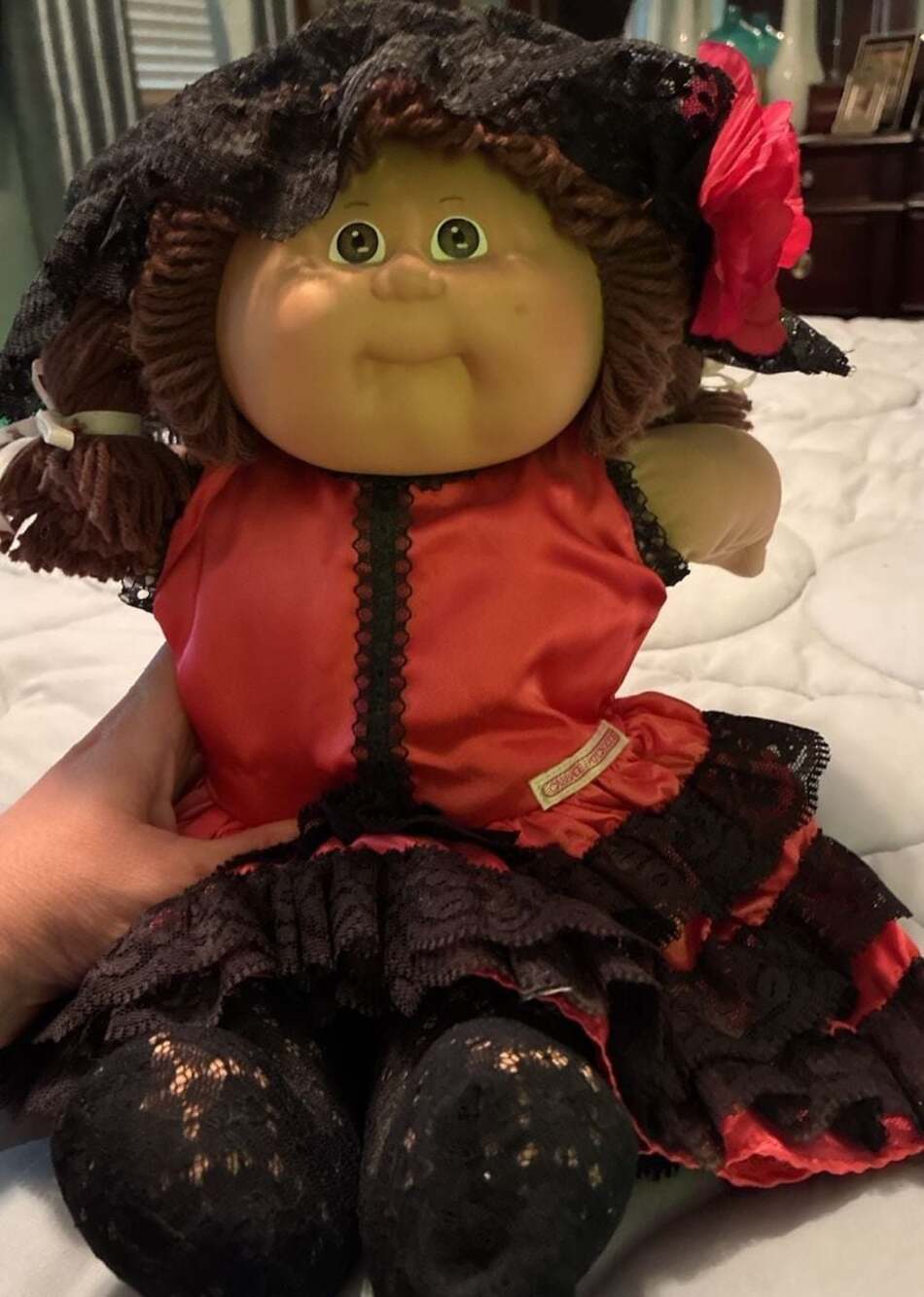 Vtg Cabbage Patch  Doll Brown Hair/brown eyes in Red and Black Lace Dress A506